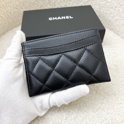 Chanel Classic Flat Card Holder in Black Caviar and GHW