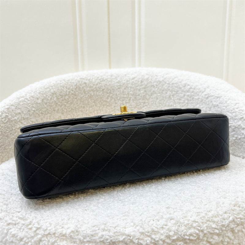 Chanel Medium Classic Flap CF in Black Lambskin and GHW