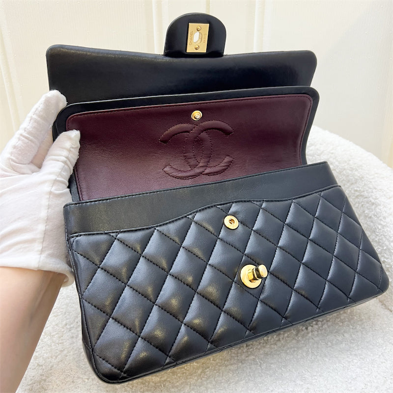 Chanel Medium Classic Flap CF in Black Lambskin and GHW