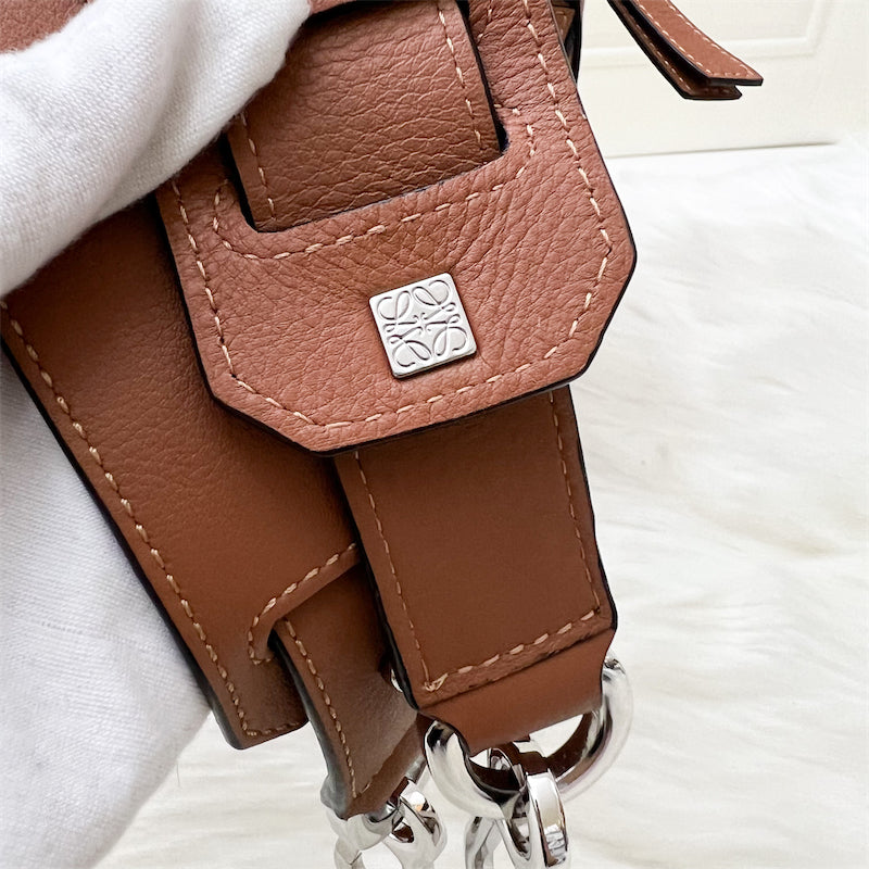 Loewe Large Puzzle Bag in Tan SHW