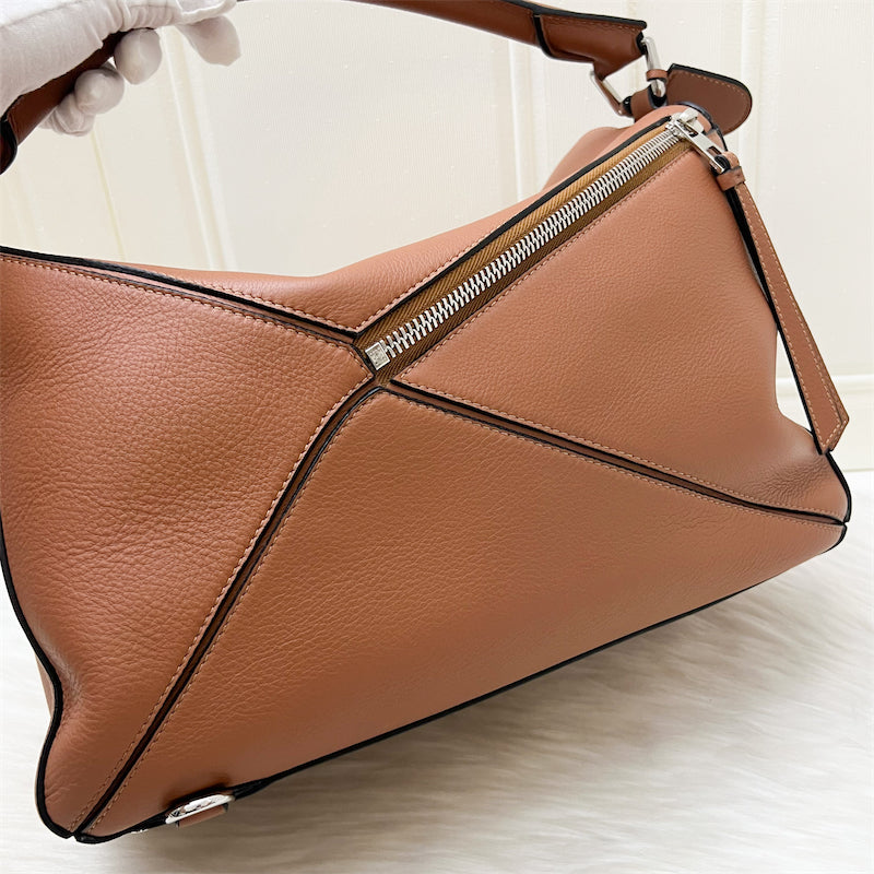 Loewe Large Puzzle Bag in Tan SHW