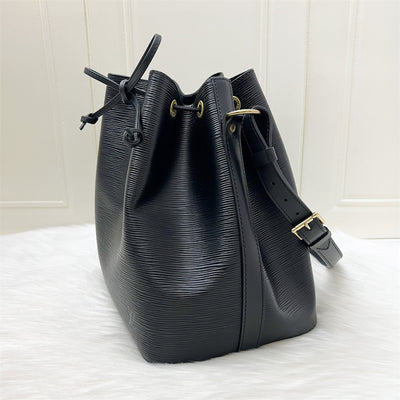 LV Petit Noe Bucket Bag in Black Epi Leather and GHW