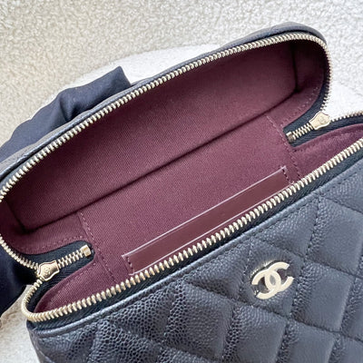 [Like New - Local Set - Jan 2025] Chanel 25C Vanity / Clutch with Chain (LP Style Bag) in Black Caviar and LGHW (Model: AP4385)