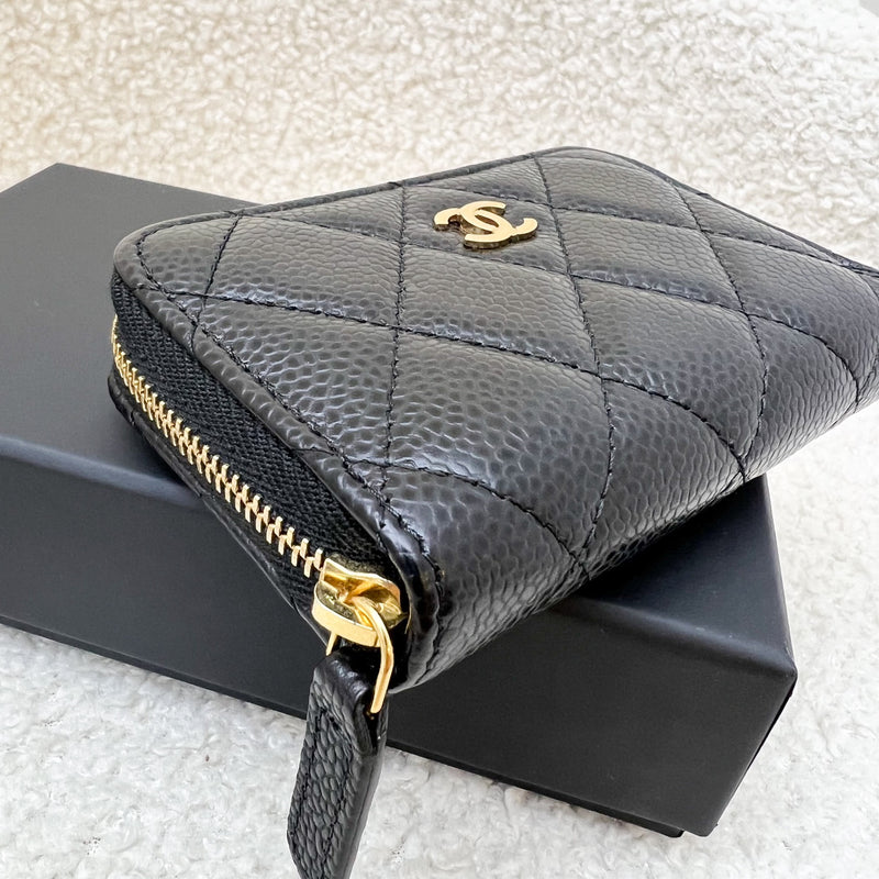 Chanel Classic Zippy Card Holder in Black Caviar and GHW