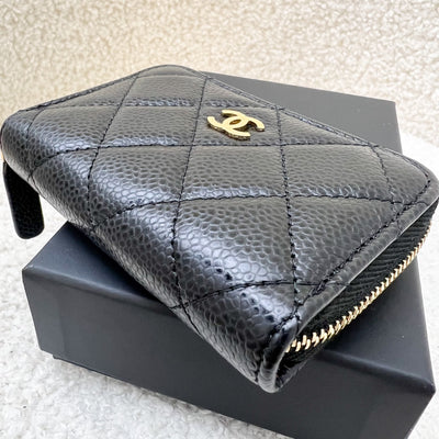 Chanel Classic Zippy Card Holder in Black Caviar and GHW