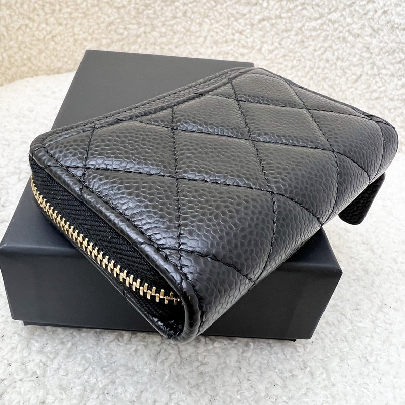 Chanel Classic Zippy Card Holder in Black Caviar and GHW