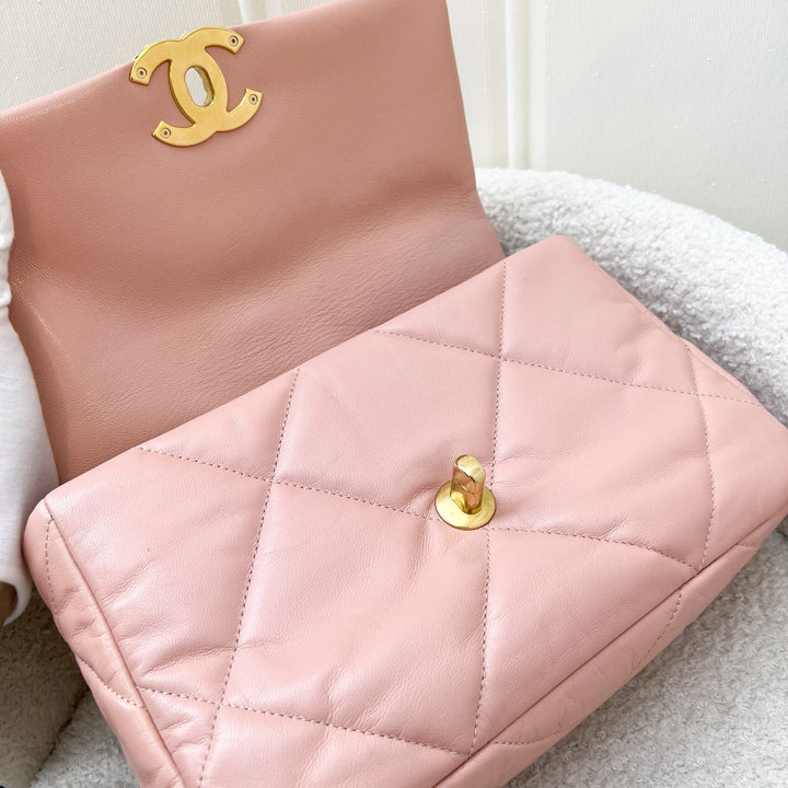 Chanel 19 Small Flap in Light Pink Goatskin and 3-tone HW – Brands