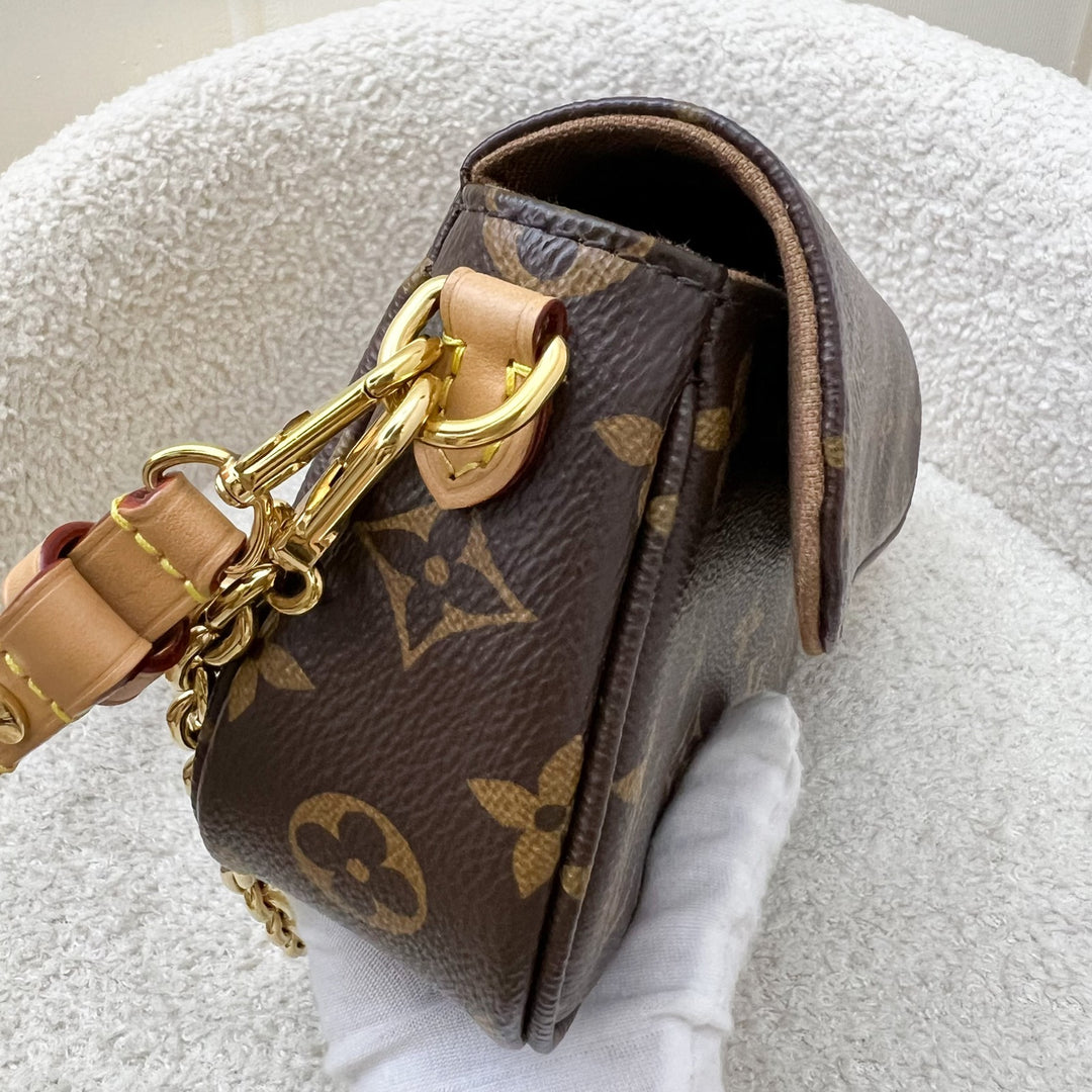 Radiology Centers Pochette Double Zip Louis Vuitton Cuir Pochette