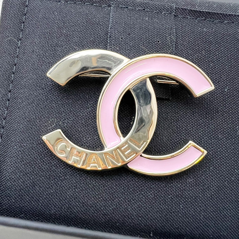 Chanel 24B Medium CC Brooch with Pink Enamel in LGHW