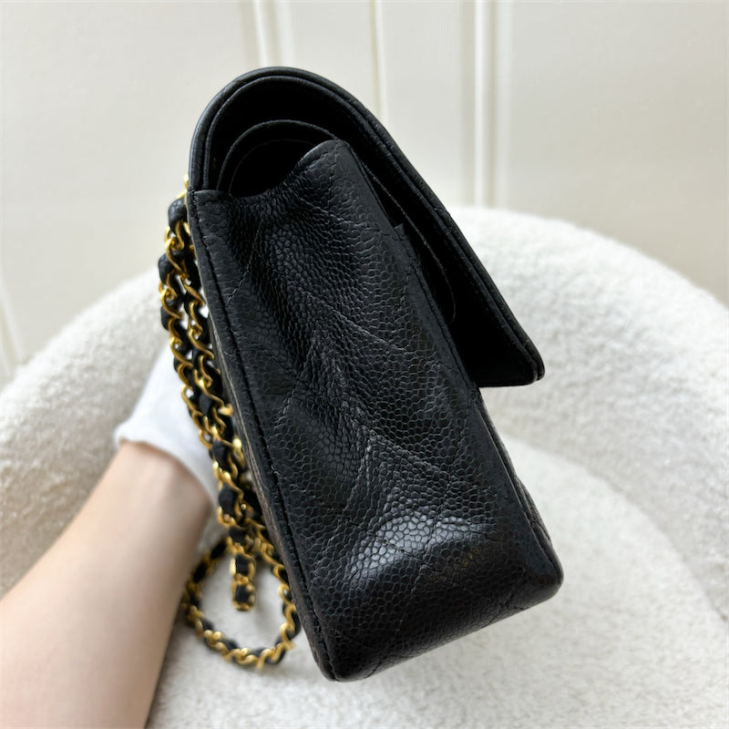 Chanel Vintage Medium Classic Flap CF in Black Caviar and 24K Gold-Plated HW