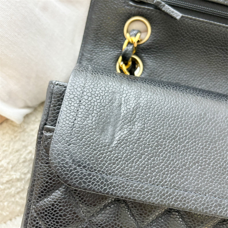 Chanel Vintage Medium Classic Flap CF in Black Caviar and 24K Gold-Plated HW