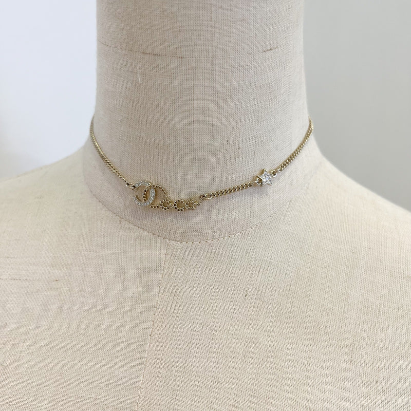 Chanel 25B Star Pendent Necklace with Diamantés in Light Gold HW (Model: ABG292)
