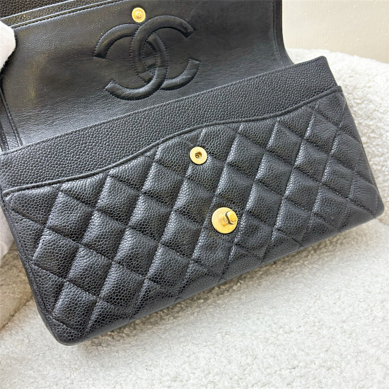 Chanel Vintage Medium Classic Flap CF in Black Caviar and 24K Gold-Plated HW