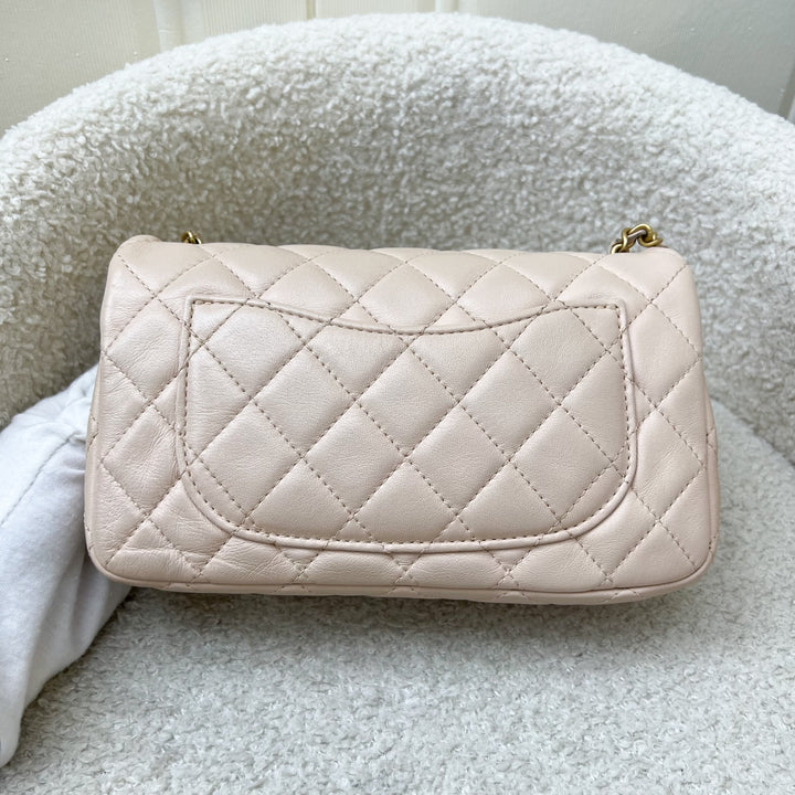 CHANEL ベージュ ウエストポーチ ウエストポーチ CHANEL(シャネル) バッグ・カバン(レディース