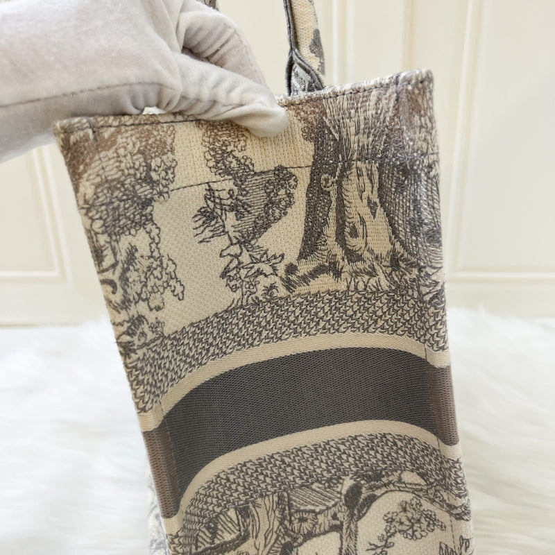 Dior Medium Book Tote in Grey Toile De Jouy Canvas