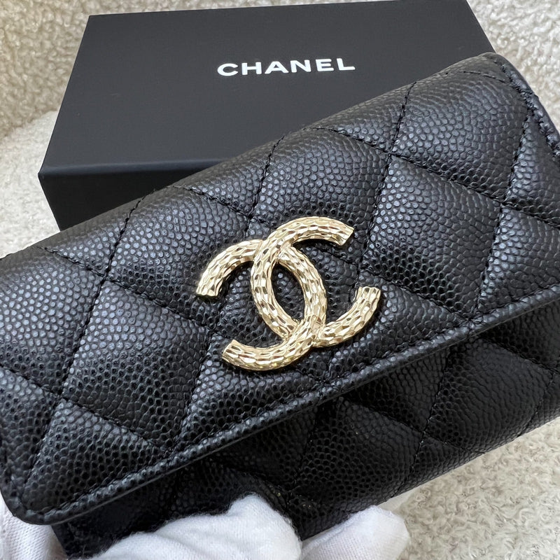 Chanel 24K Snap Card Holder in Black Caviar LGHW (Model: AP4254)