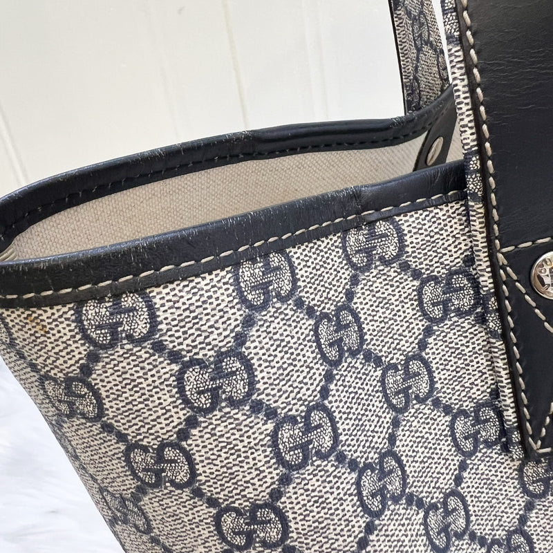 Gucci GG Supreme Tote in Navy Coated Canvas and SHW