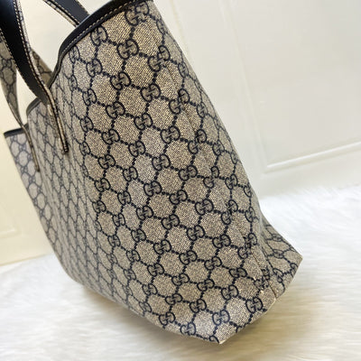 Gucci GG Supreme Tote in Navy Coated Canvas and SHW