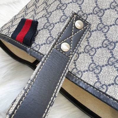 Gucci GG Supreme Tote in Navy Coated Canvas and SHW
