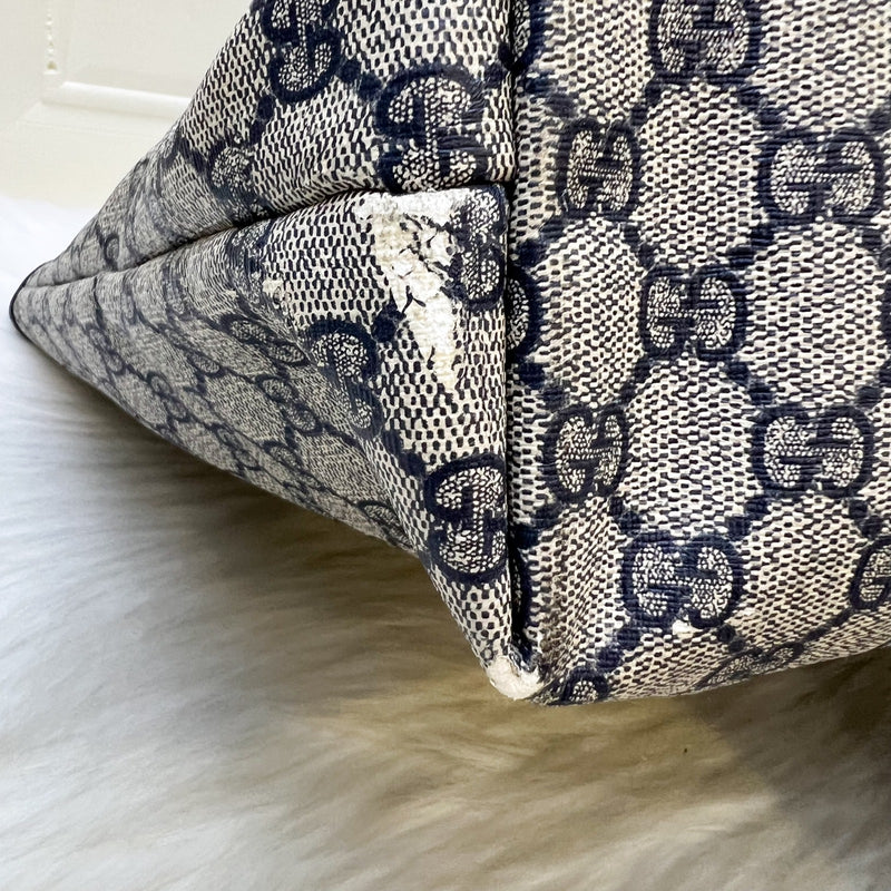 Gucci GG Supreme Tote in Navy Coated Canvas and SHW