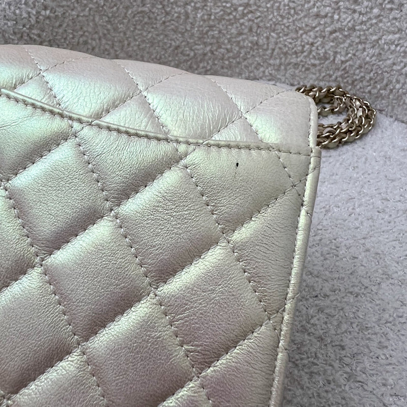 Chanel Clutch with Chain / Phone Holder in 20B Iridescent Ivory Lambskin and LGHW