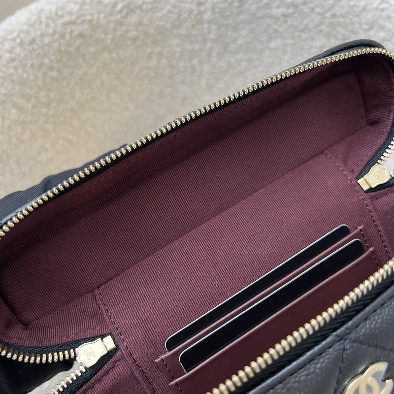[BN - Local Set - July 2025] Chanel 25B Vanity / Clutch with Chain (LP Style Bag) in Black Caviar and LGHW (Model: AP4385)