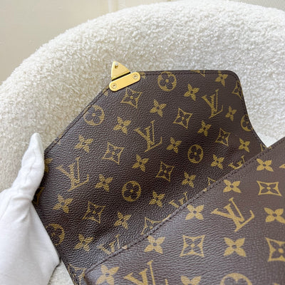 LV Pochette Metis in Monogram Canvas and GHW (Model: M40780)