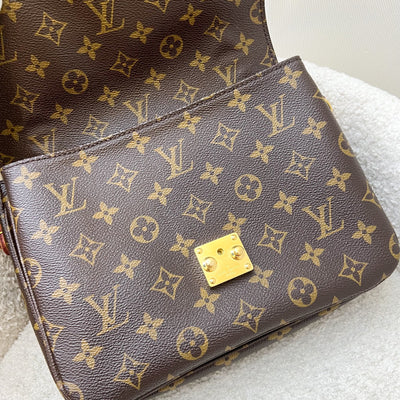 LV Pochette Metis in Monogram Canvas and GHW (Model: M40780)