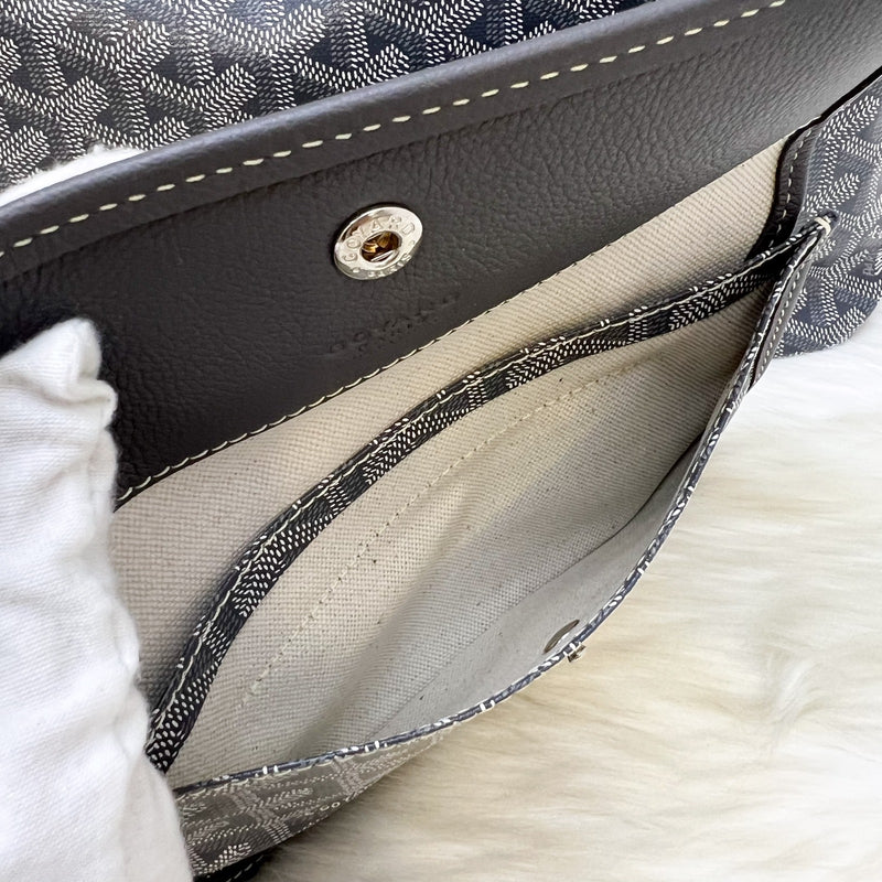 [Brand New] Goyard St Louis PM Tote in Grey Goyardine Canvas