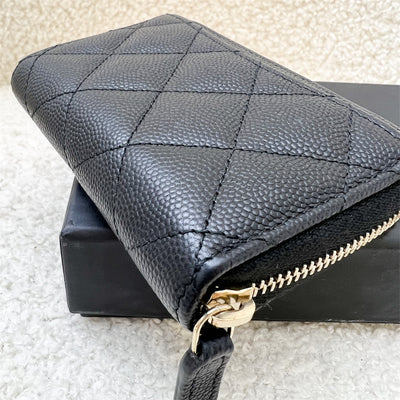 Chanel 23C Zippy Card Holder in Black Caviar LGHW