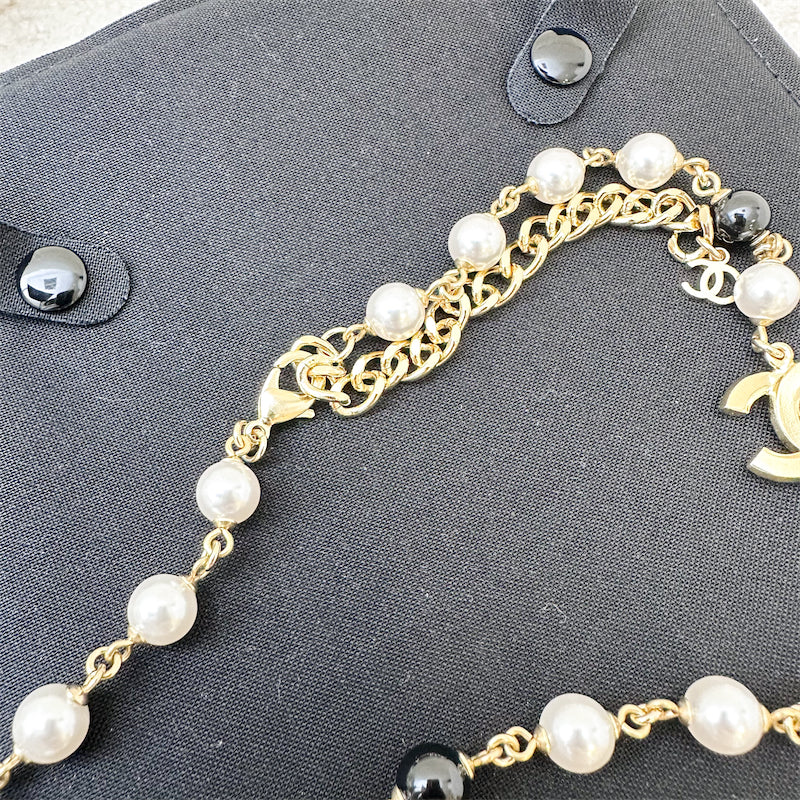 Chanel 24C Necklace with Crystal Studded CC Logo and Pearls