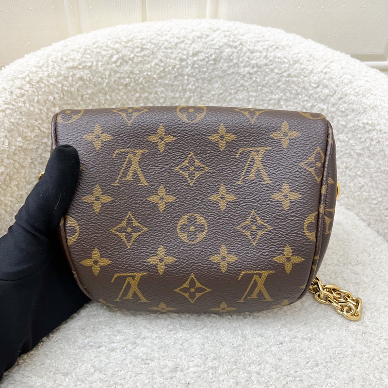 LV Mini Bumbag in Monogram Canvas and GHW (Model: M82335)