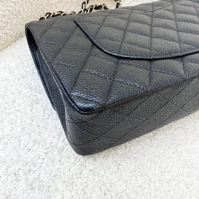 Chanel Medium Classic Flap CF in Black Caviar and GHW