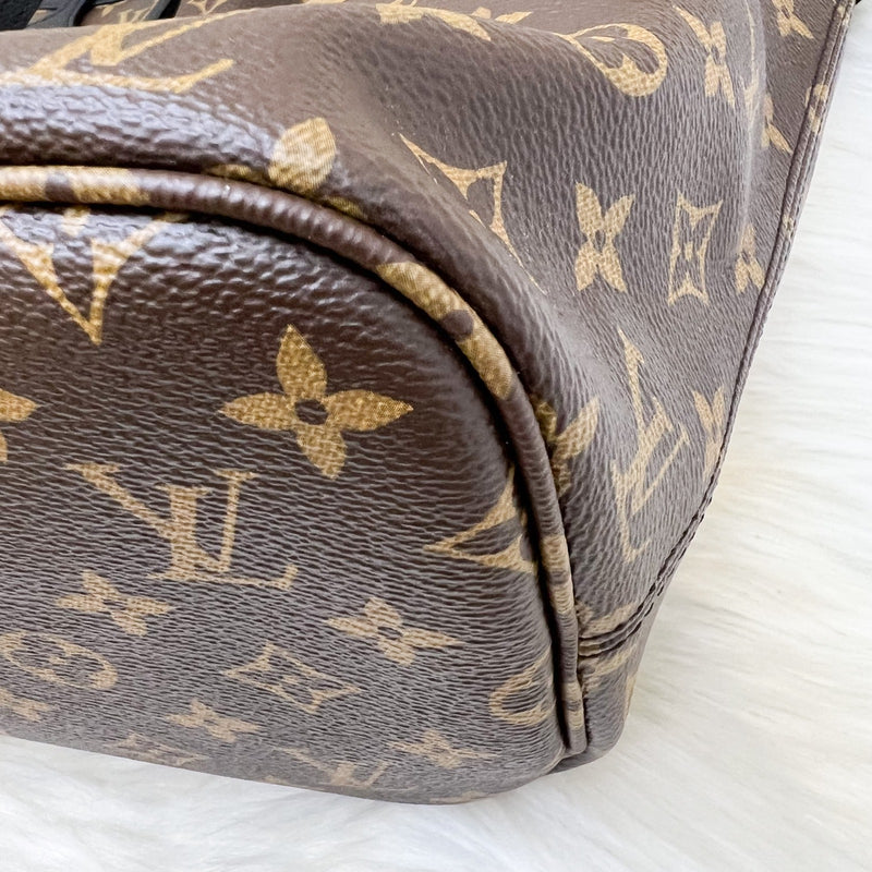 LV Neverfull MM Inside Out in Monogram Canvas, Black Leather and GHW (Reversible) (Model: M11946)