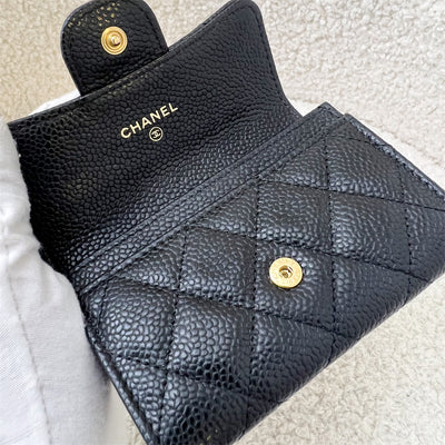 Chanel Classic Snap Card Holder in Black Caviar GHW