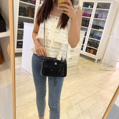 Chanel 25S Clutch on Chain in Black Mesh and LGHW (Model: AP4572)