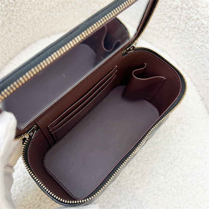 Small leather goods - Reorders — Fashion