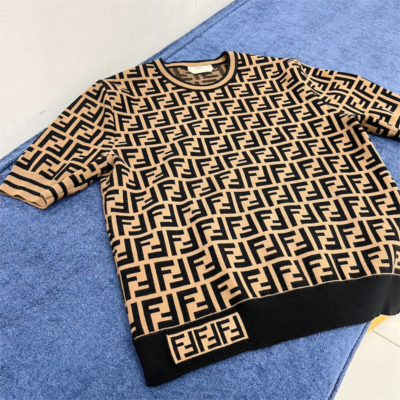 Fendi Knitted Short Sleeve Sweater / Jumper in Brown FF Motif