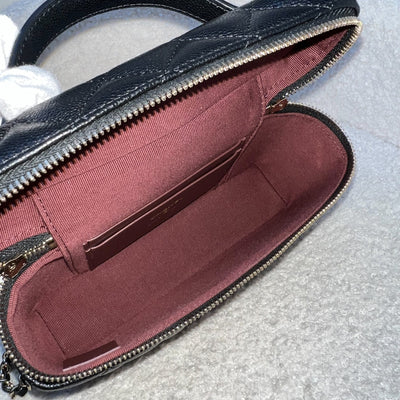 Chanel 25C Vanity / Clutch with Chain (LP Style Bag) in Black Caviar and LGHW (Model: AP4385)