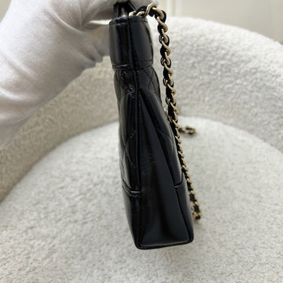 Chanel 31 Nano Shopping Bag in 25P Black Shiny Calfskin and LGHW (Model: AP3656)
