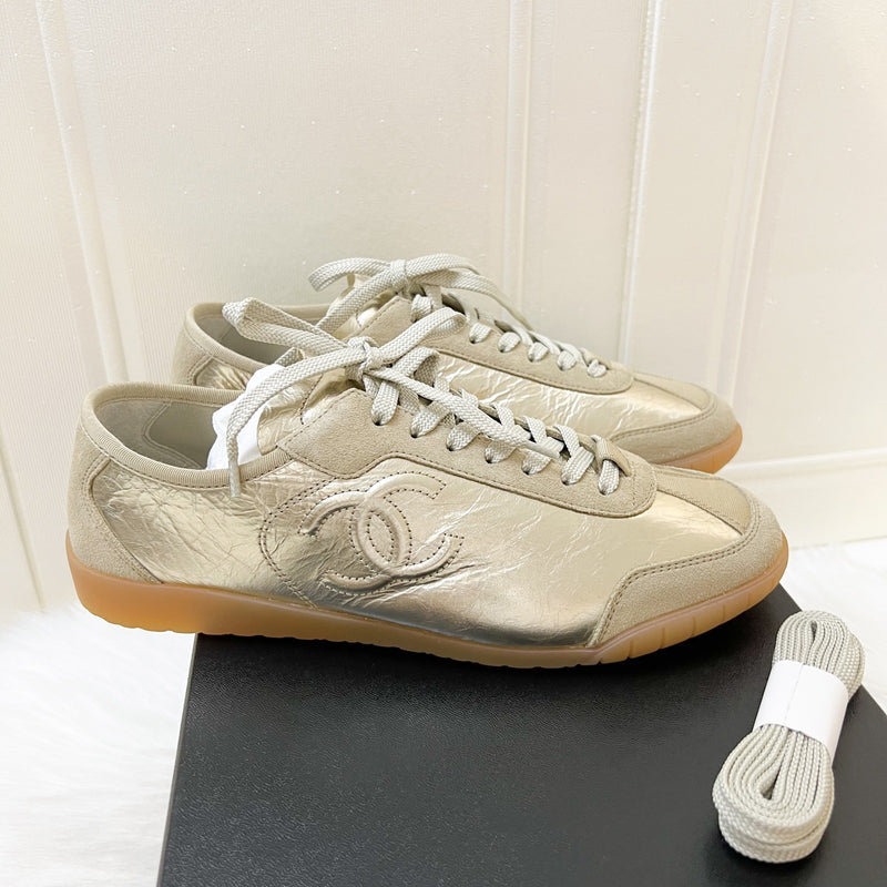 Chanel 25A Sneakers in Light Gold Crumpled Laminated Calfskin and Beige Suede Calfskin Sz 37.5 (Model: G46614)