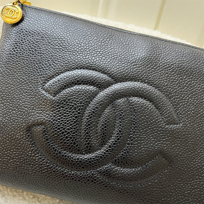 Chanel Vintage Pouch in Black Caviar and GHW