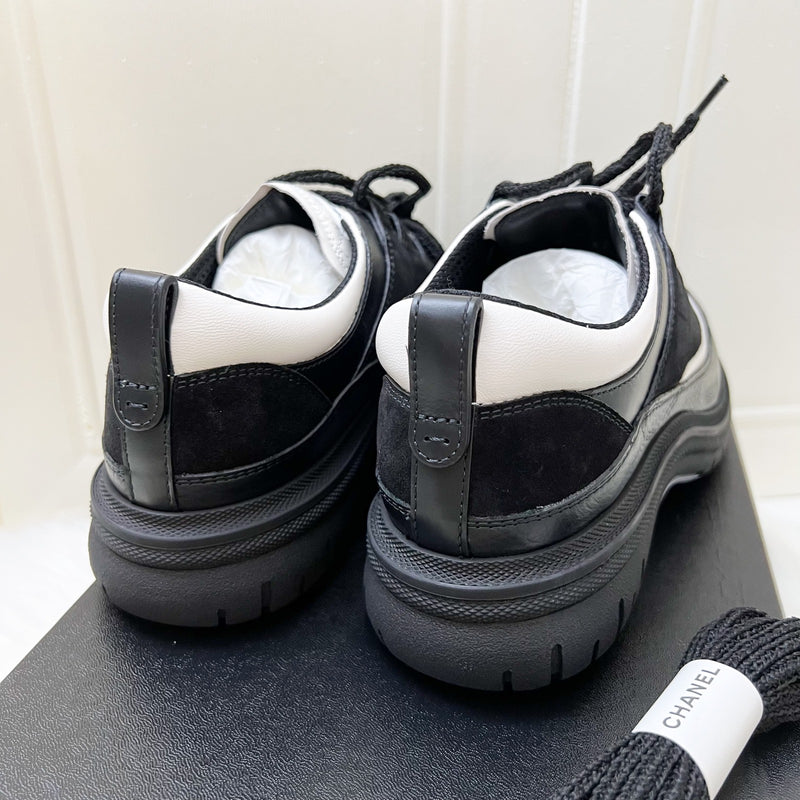 Chanel 25B Sneakers in Black and White Calfskin and Black Nubuck Sz 37.5 (Model: G46258)