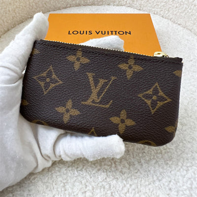 LV Key Cles Pouch in Christmas Animation 2022 "Vivienne in Paris" Monogram Canvas GHW