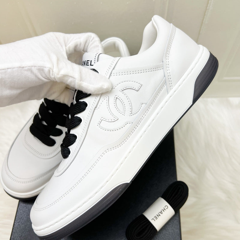 Chanel 24C Sneakers in White Calfskin and Black Suede Sz 38 (Model: G45470)