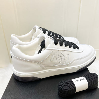 Chanel 24P CC Logo Sneakers in White Calfskin Sz 38 (Model: G39978)