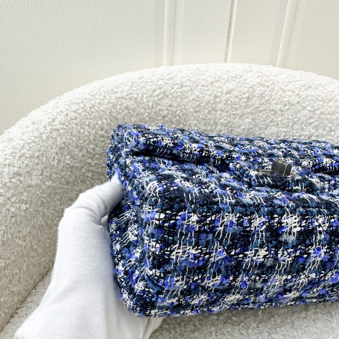 Chanel 2.55 Reissue Mini Flap in 20P Navy / Blue / Black Tweed and