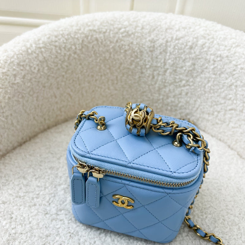Chanel Pearl Crush Mini Cube Vanity in 22S Light Blue Lambskin AGHW