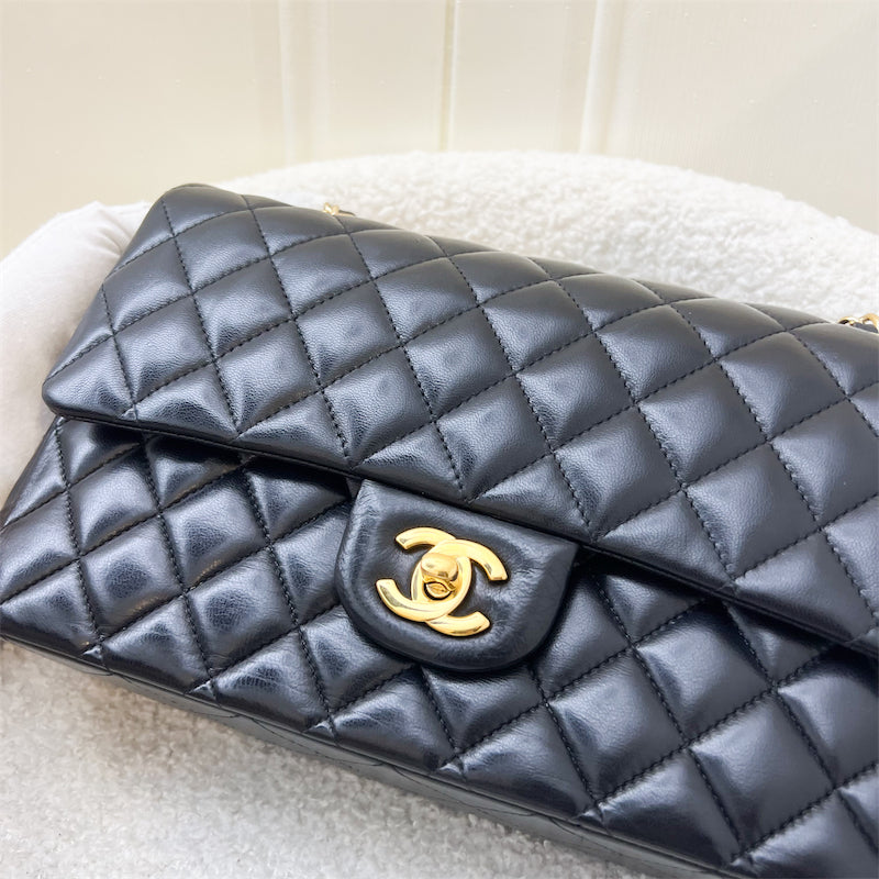 Chanel Medium Classic Flap CF in Black Lambskin and GHW