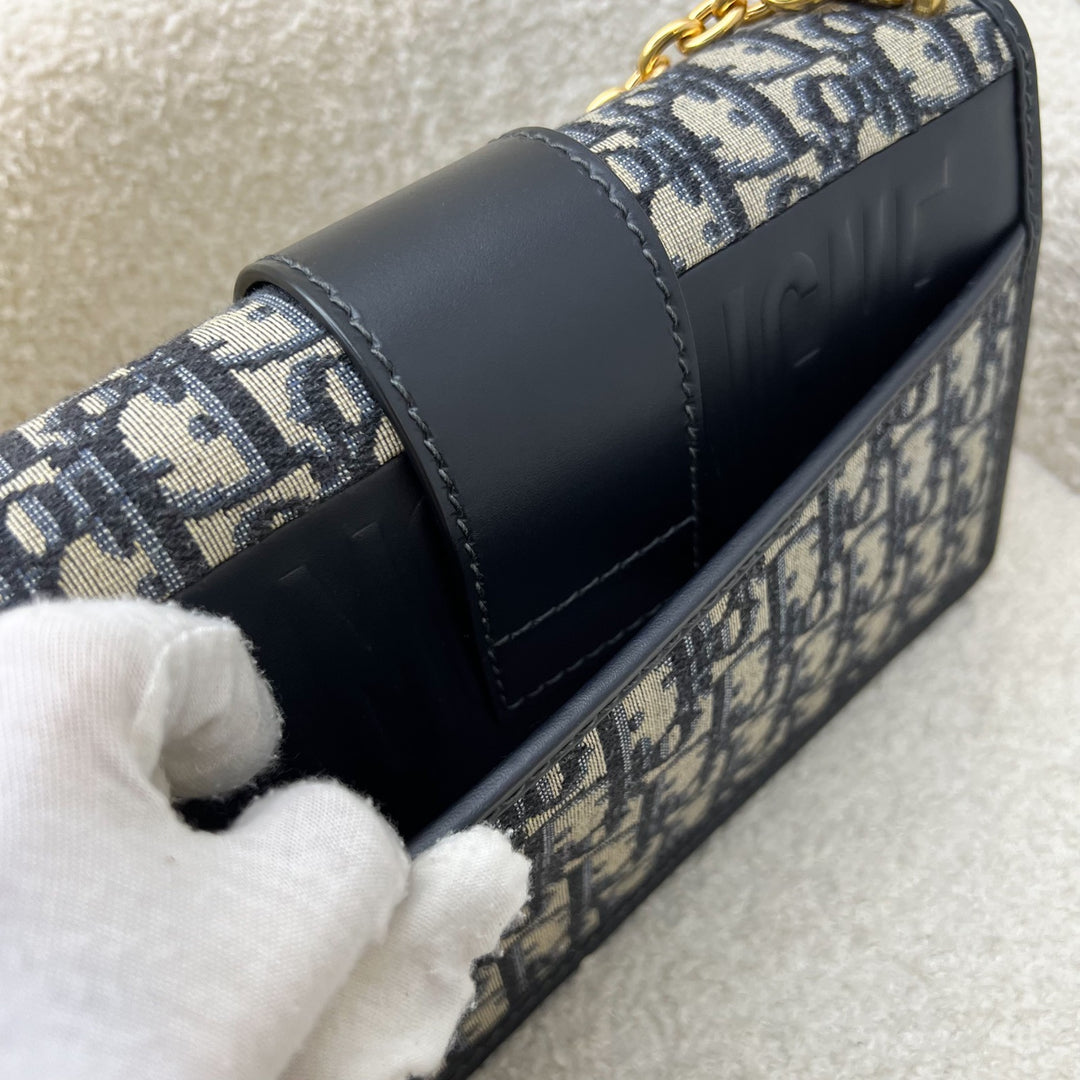 Dior 30 Montaigne Chain Flap Bag in Navy Oblique Canvas GHW